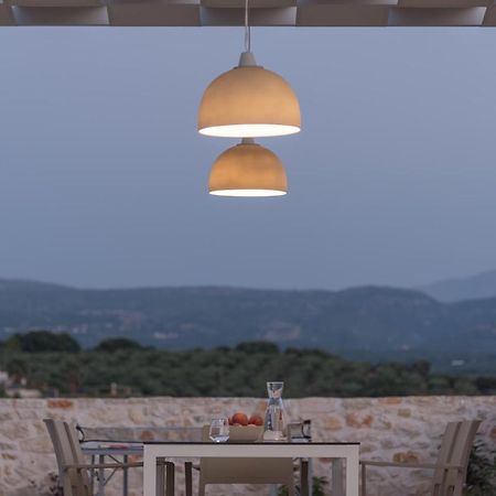 Evaero Villas I, Ii, Iii, IV - An Ever-So Inviting Escape, By Thinkvilla Sfáka Exterior foto