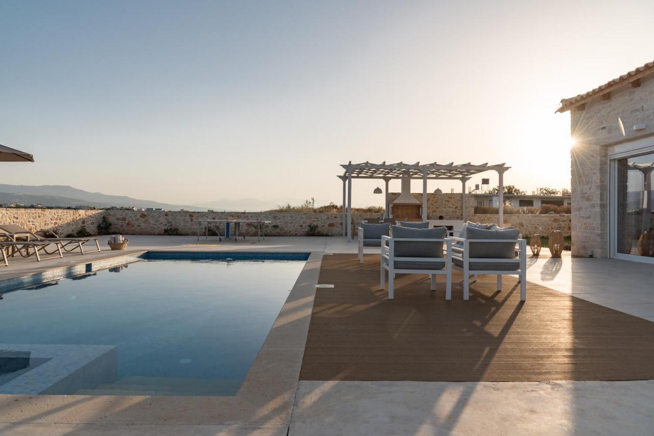 Evaero Villas I, Ii, Iii, IV - An Ever-So Inviting Escape, By Thinkvilla Sfáka Exterior foto