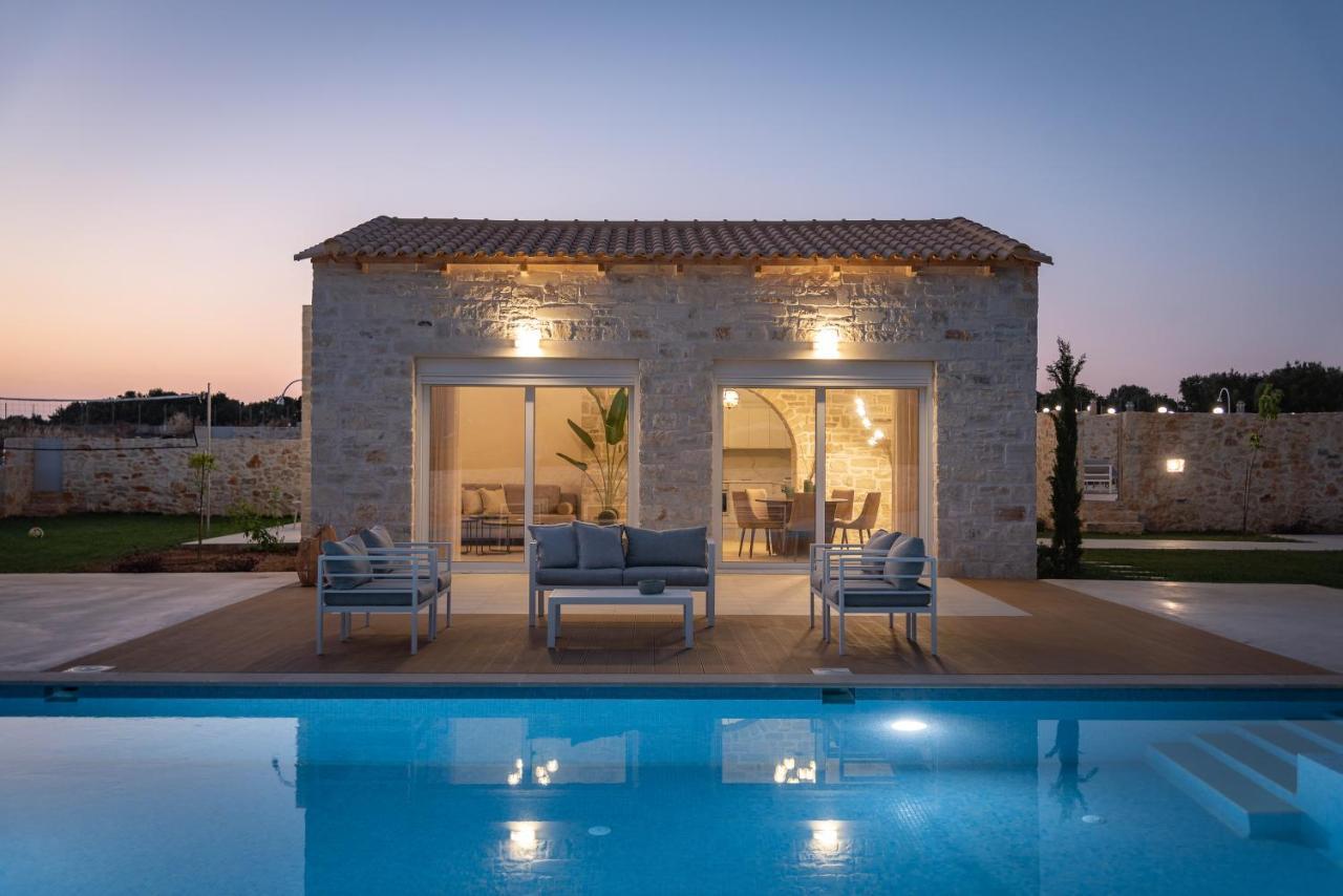Evaero Villas I, Ii, Iii, IV - An Ever-So Inviting Escape, By Thinkvilla Sfáka Exterior foto