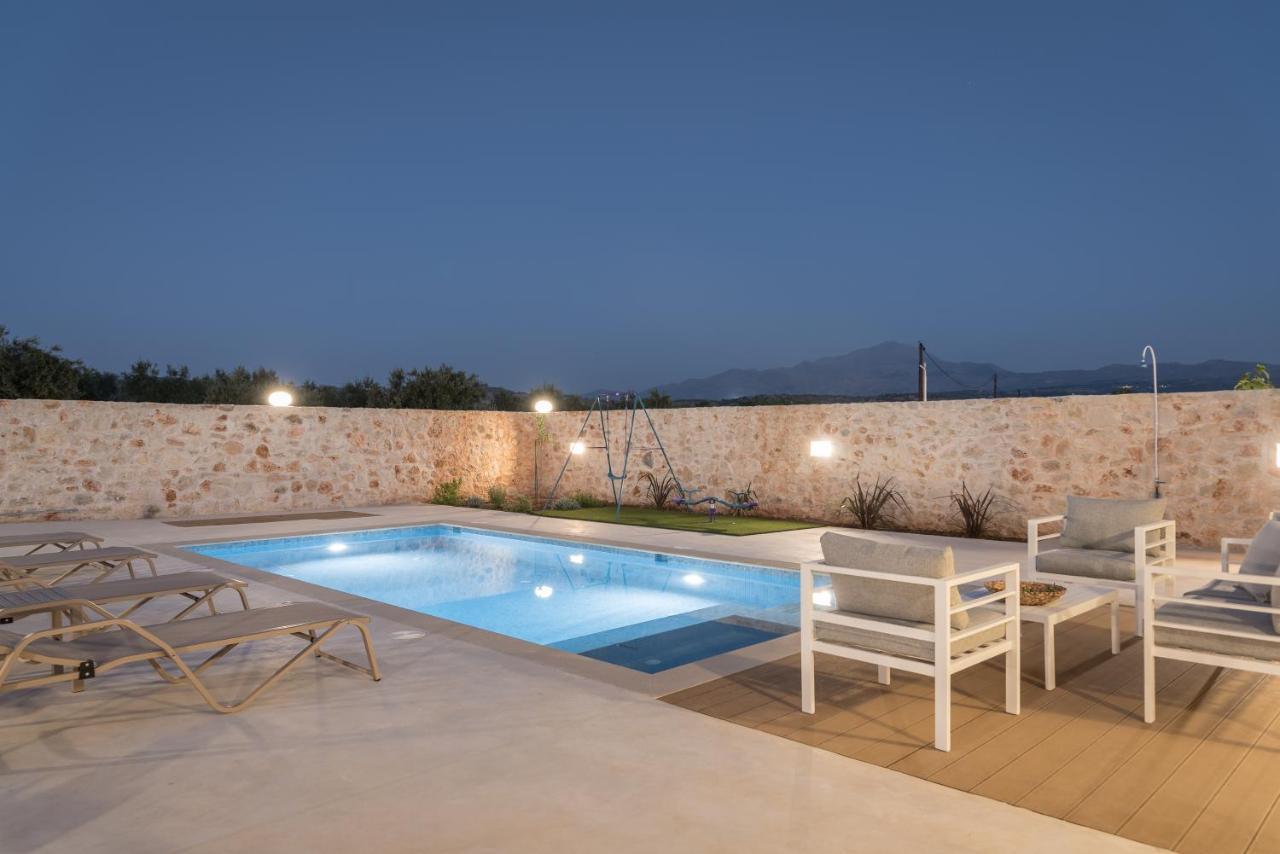 Evaero Villas I, Ii, Iii, IV - An Ever-So Inviting Escape, By Thinkvilla Sfáka Exterior foto